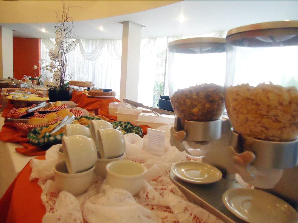 Hotel Harbor Inn 론드리나 외부 사진