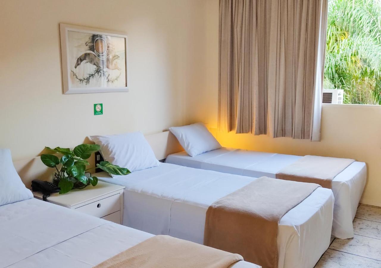 Hotel Harbor Inn 론드리나 외부 사진